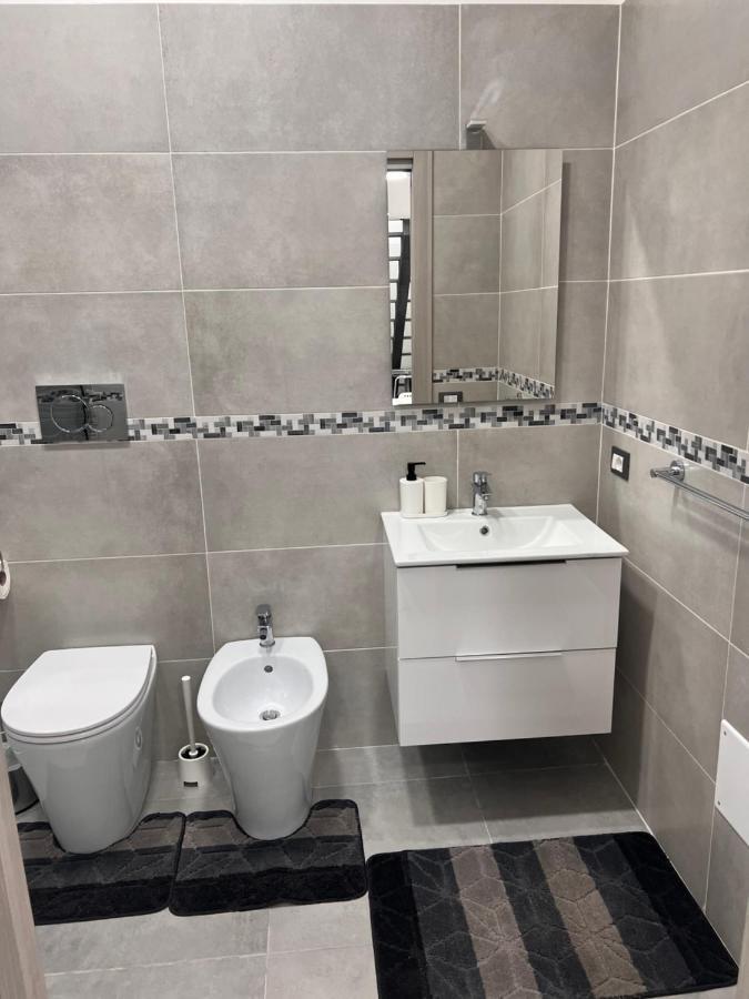 Emilyhouse Apartman Catania-Fontanarossai nemzetközi repülőtér Kültér fotó