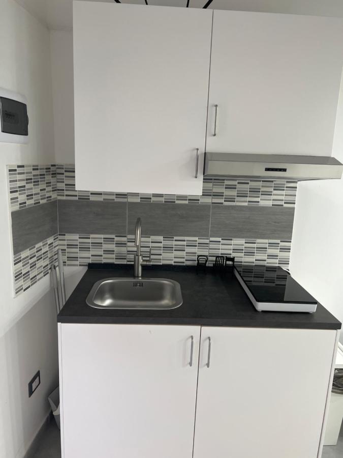 Emilyhouse Apartman Catania-Fontanarossai nemzetközi repülőtér Kültér fotó